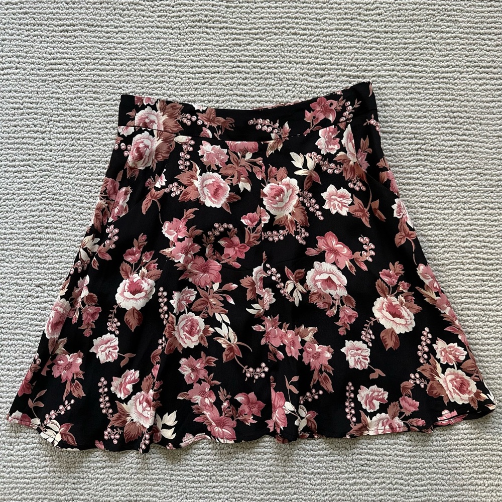 REFORMATION FLOUNCE SKIRT; mint condition